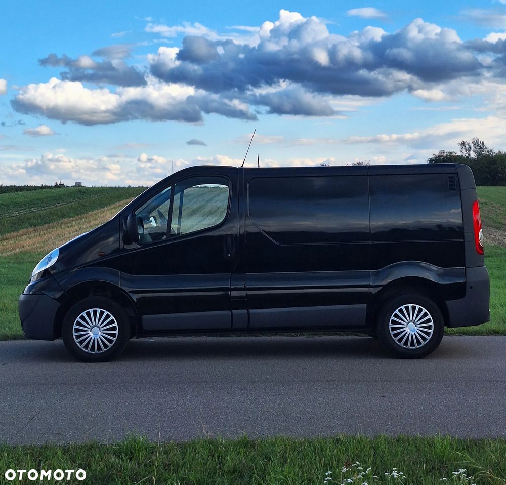 Opel Vivaro - 2