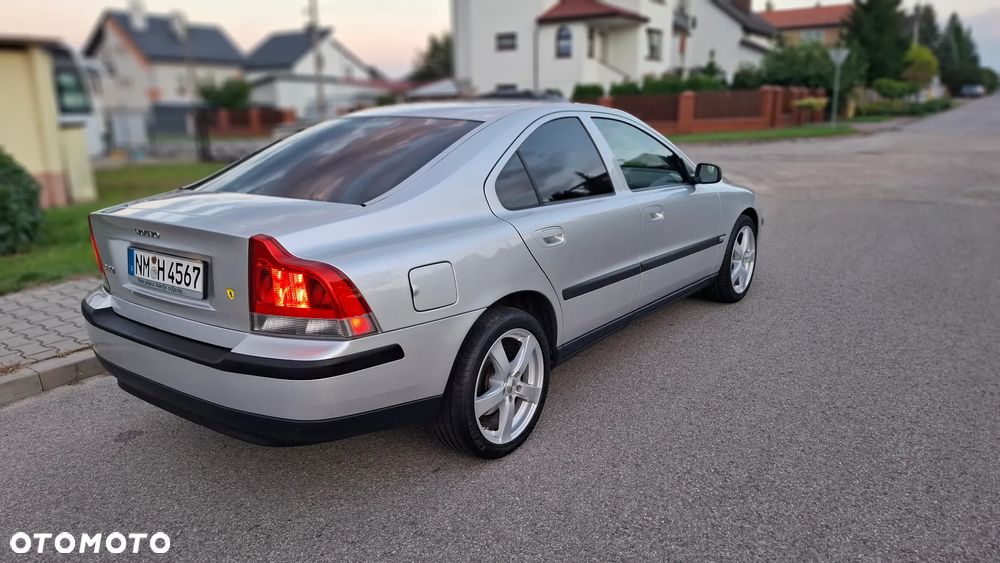 Volvo S60 2.4 Momentum - 15