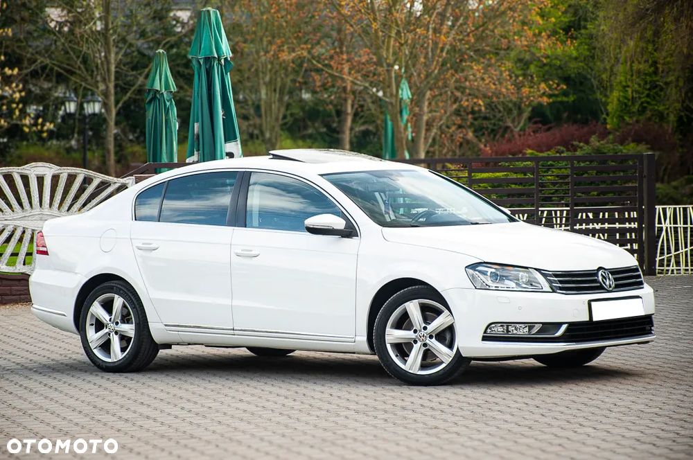 Volkswagen Passat 2.0 Blue TDI SCR Highline - 10
