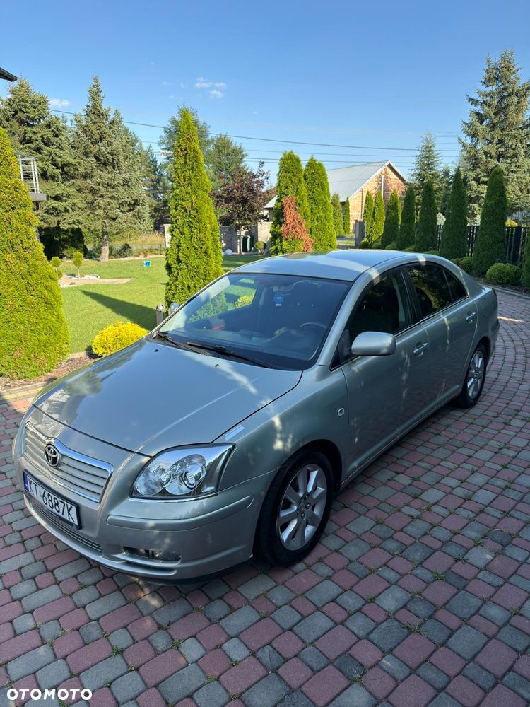 Toyota Avensis 1.8 VVT-i Sol - 13