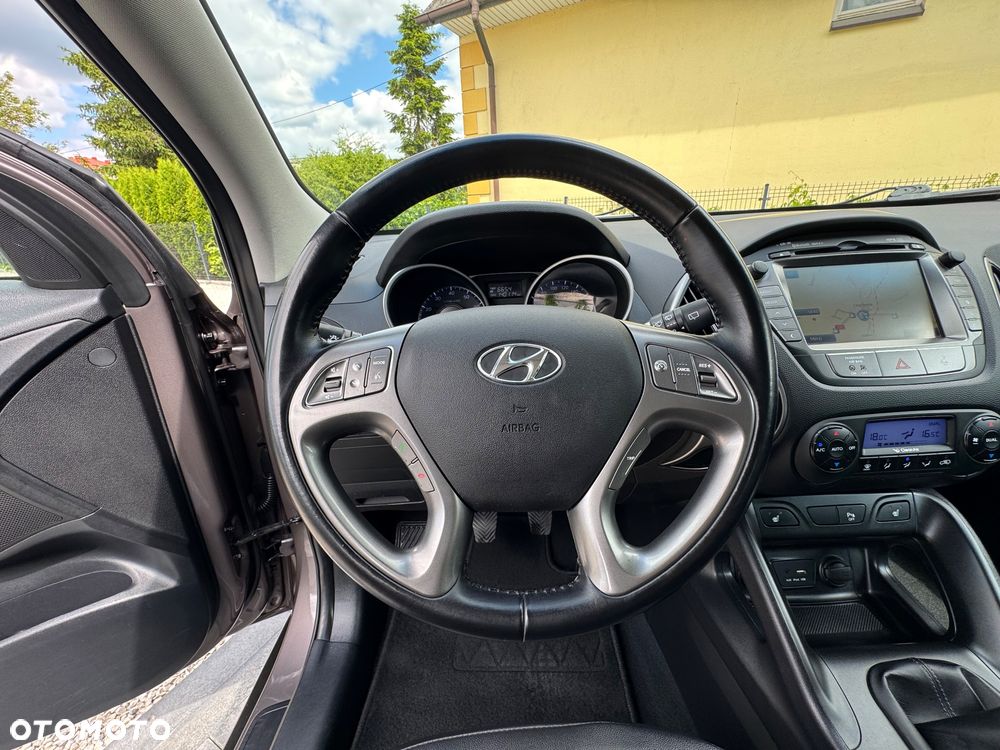 Hyundai ix35 1.6 2WD Fifa World Cup Edition - 25