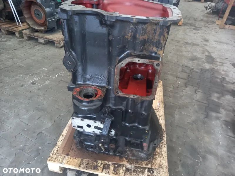 Obudowa skrzyni biegów 1341054C7 Case 5130 - 3