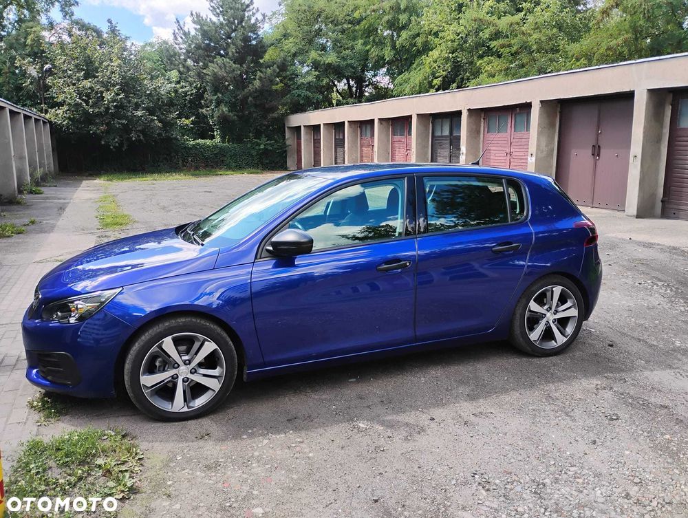 Peugeot 308 - 1