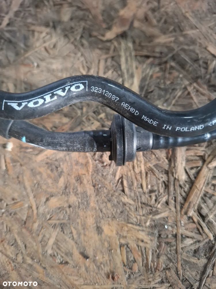 Przewód rura filtra węglowego - Volvo 32312087 - 3
