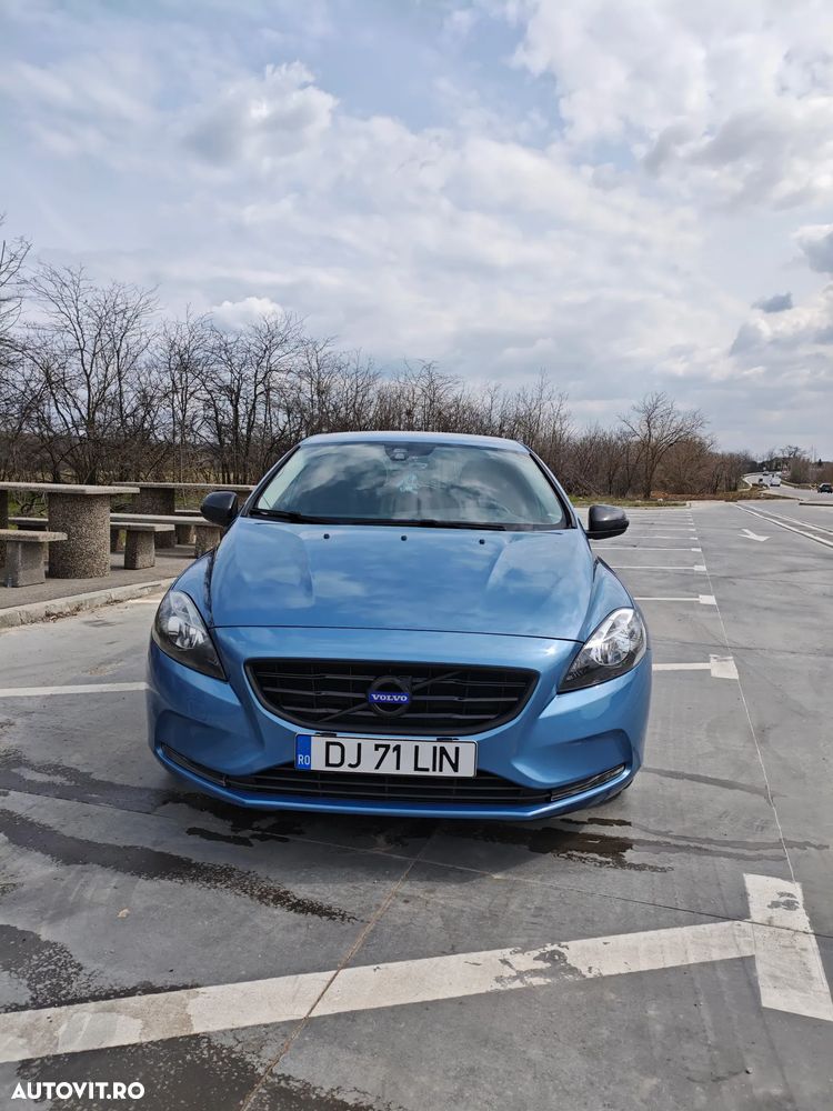 Volvo V40 D2 - 2