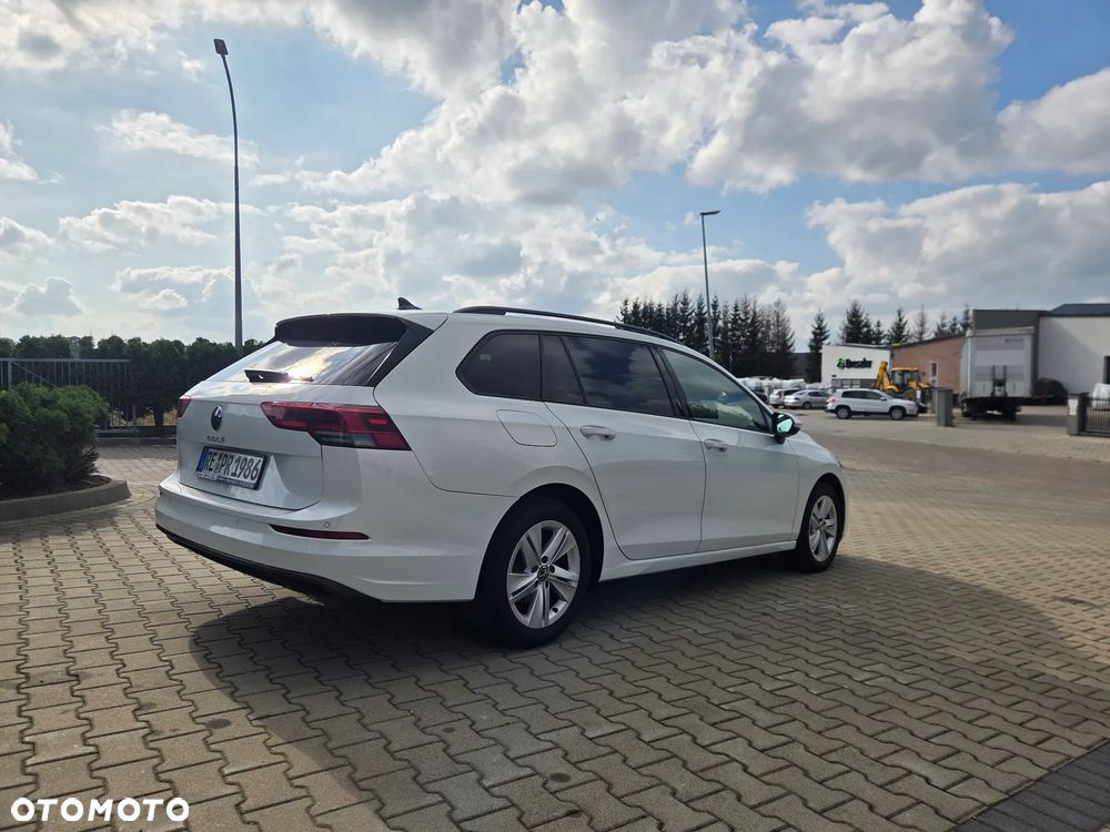 Volkswagen Golf - 6