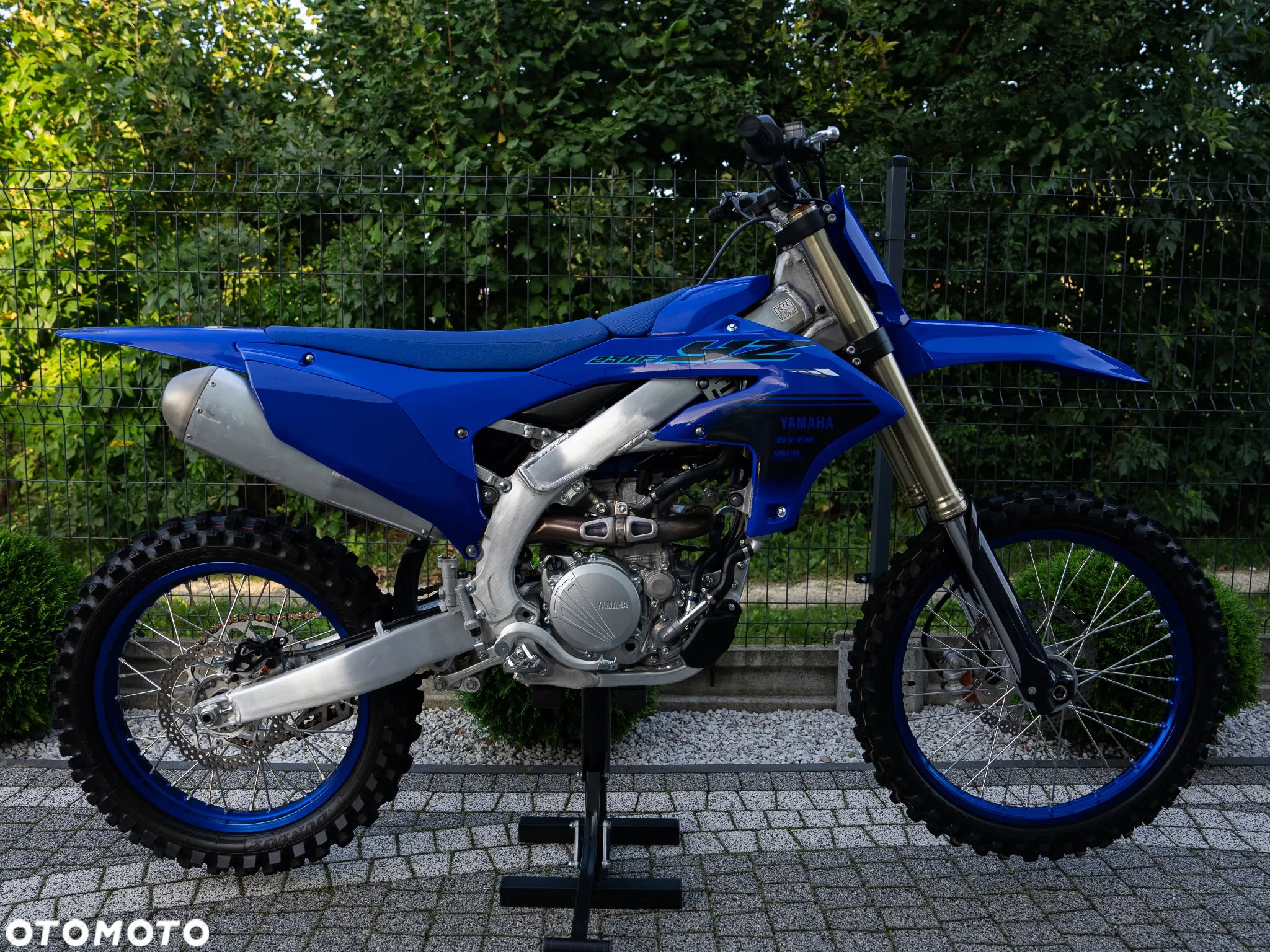 Yamaha YZ - 12