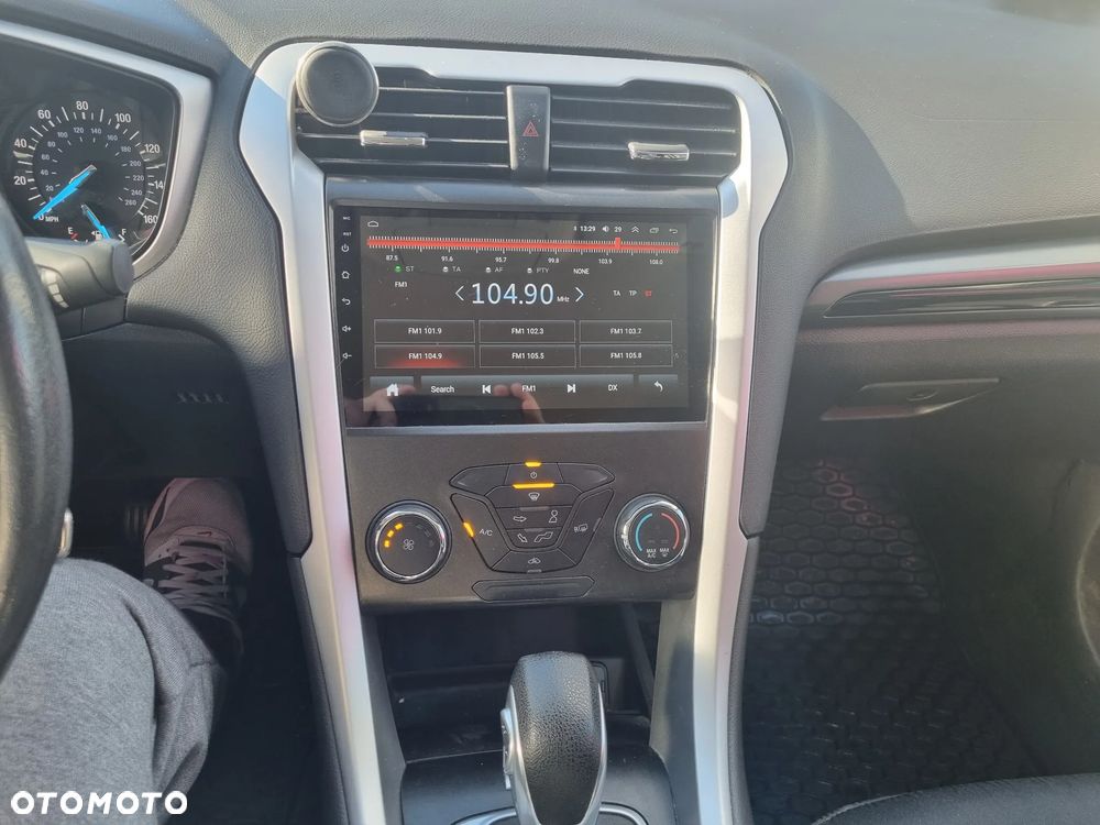 Ford Fusion - 15