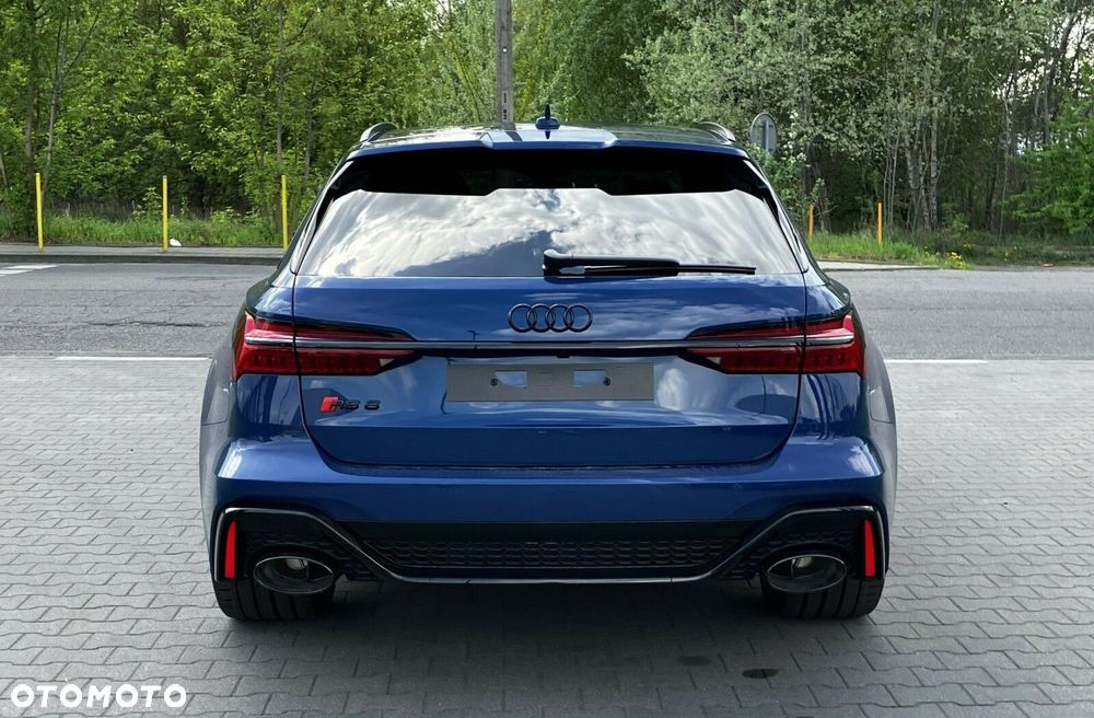 Audi RS6 Avant - 7