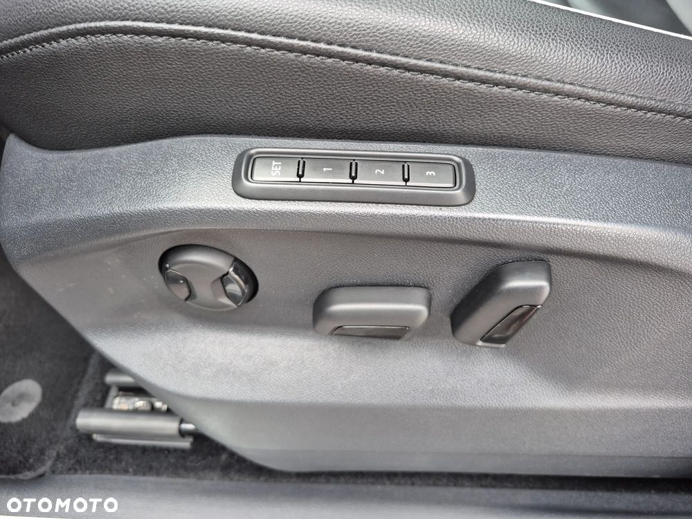 Volkswagen Tiguan 2.0 TSI BMT 4Mot Highline DSG - 34