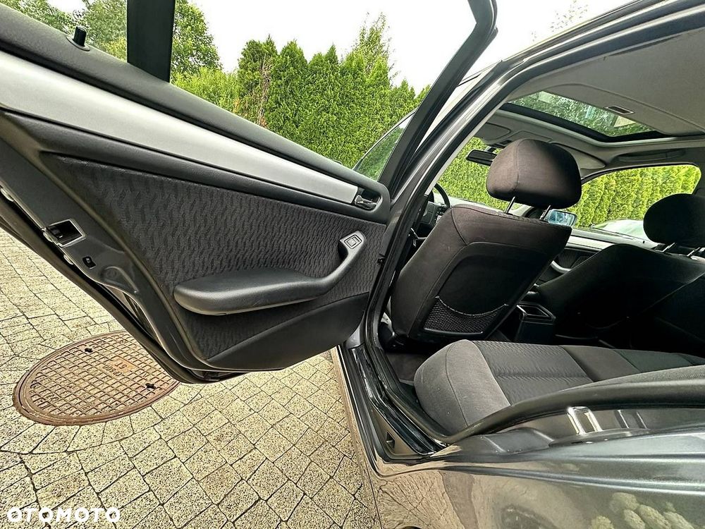 BMW Seria 3 - 17