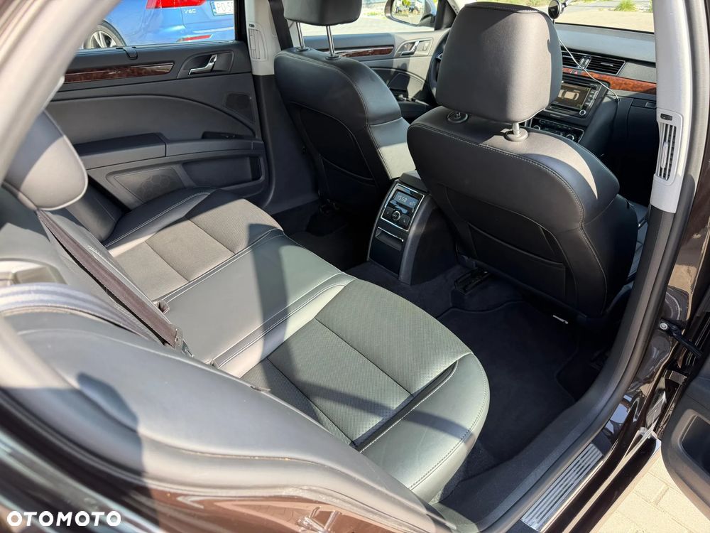 Skoda Superb 1.8 TSI Elegance DSG - 12