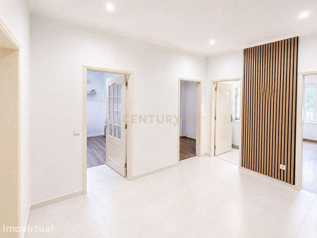Apartamento T2 na Estrada das Laranjeiras com logradouro - Grande imagem: 2/29