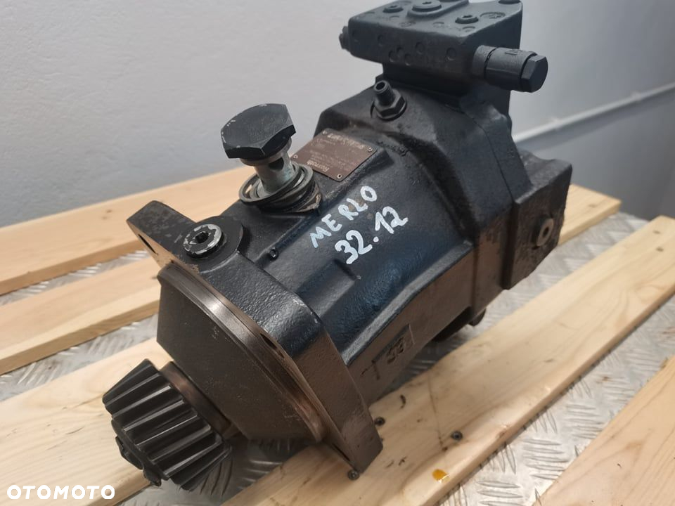 Merlo P 32.12 {Hydromotor Rexroth A6VM107DA1} - 9