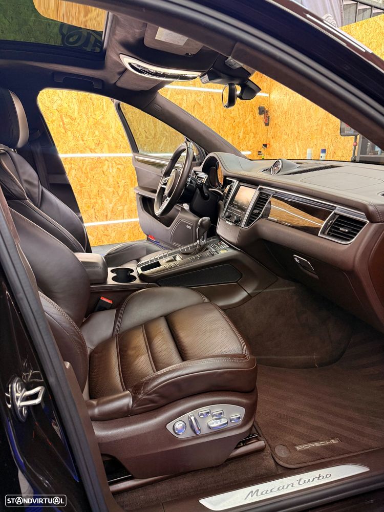 Porsche Macan Turbo - 8