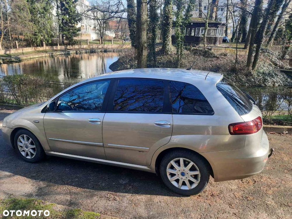 Fiat Croma 1.9 Multijet 16V DPF Automatik Active - 4