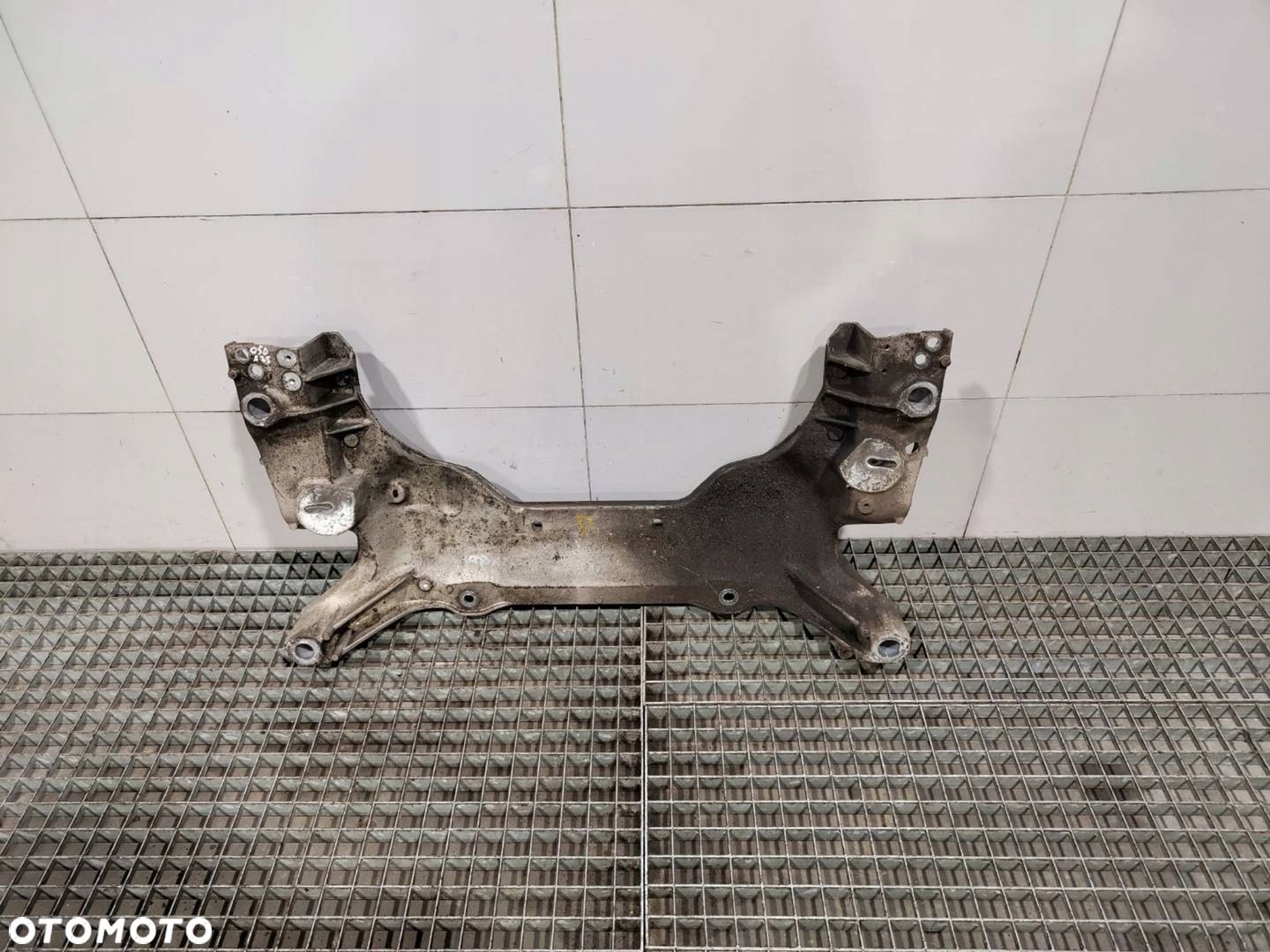 BELKA SANKI KOŁYSKA PRZÓD PRZEDNIA INFINITI Q50 2.2 D CDI - 1