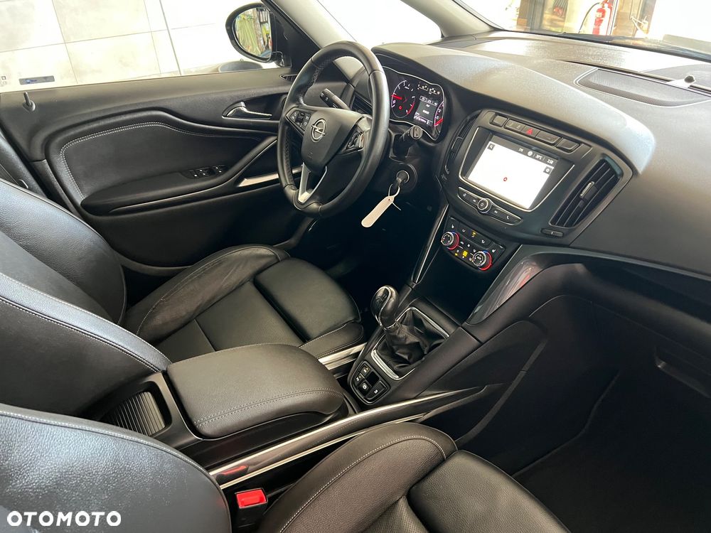 Opel Zafira 1.6 T Enjoy S&S - 26