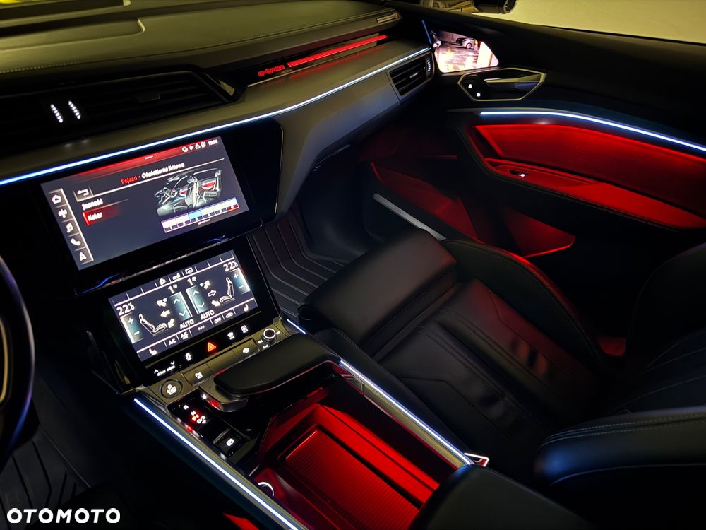 Audi e-tron 55 Quattro S Line - 18