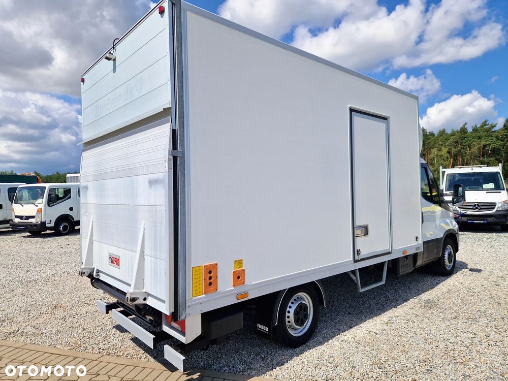 Iveco 35S16 2,3 HPI 160 KONNY KONTENER 4,2M WINDA KLIMA WEBASTO KAMERA 8 BIEGOWY HIMATIC 4,1M ROZSTAW OSI IDEALNY - 5