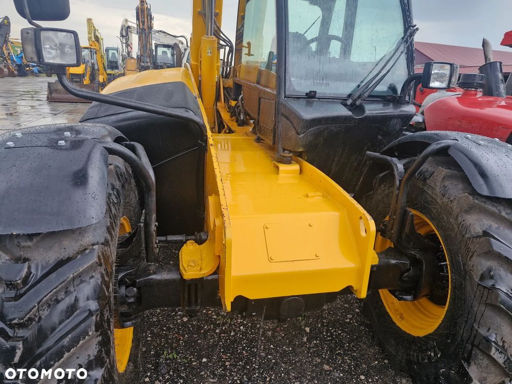 JCB 540-70 - 11