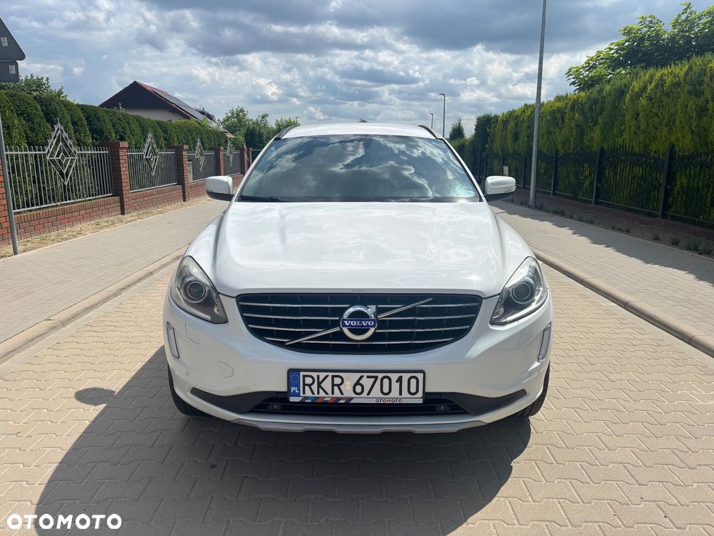 Volvo XC 60 T5 Drive-E R-Design Momentum - 18