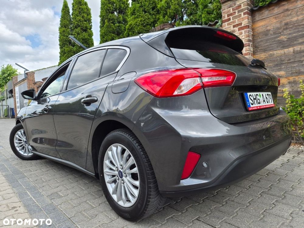 Ford Focus - 22