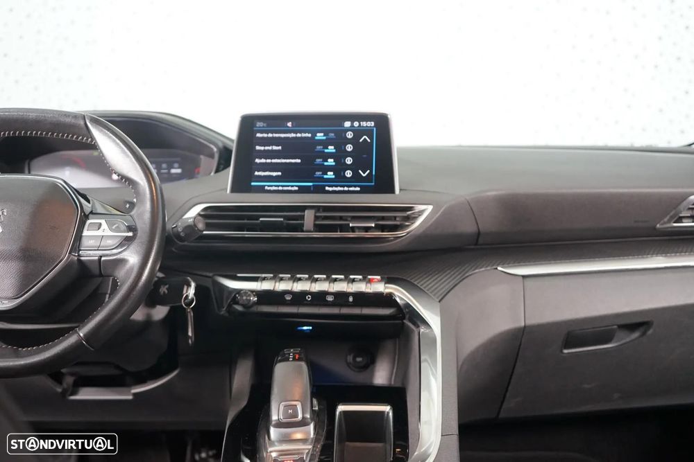 Peugeot 5008 1.5 BlueHDi Allure EAT8 - 24