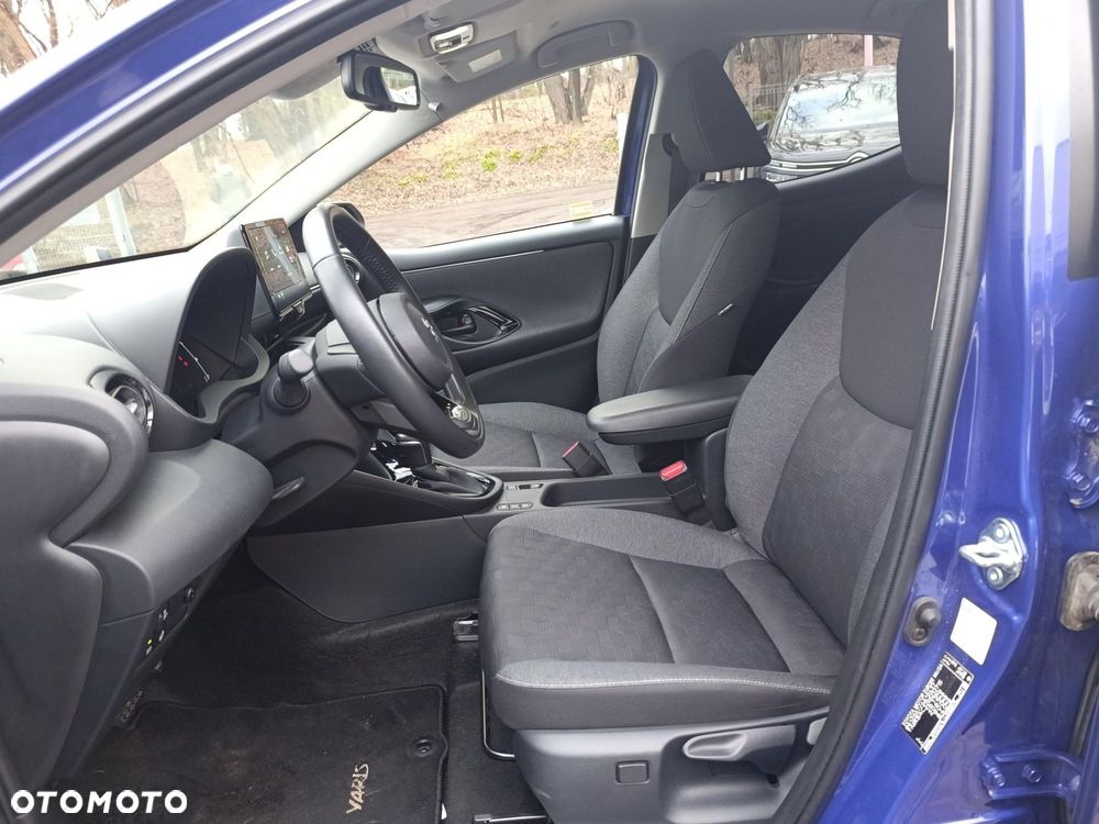 Toyota Yaris Hybrid 1.5 Style - 24