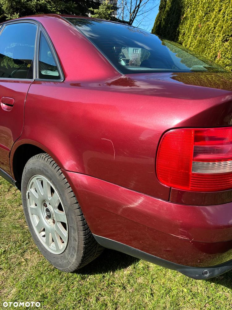 Audi A4 Limousine 1.6 - 12