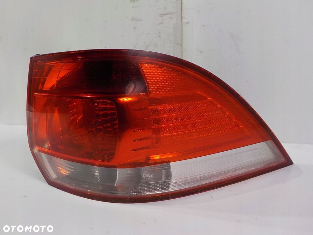 VOLKSWAGEN GOLF VI KOMBI LAMPA PRAWA TYŁ TYLNA UK - 2
