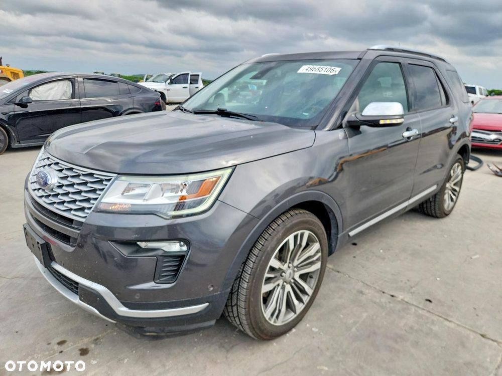 Ford Explorer - 1