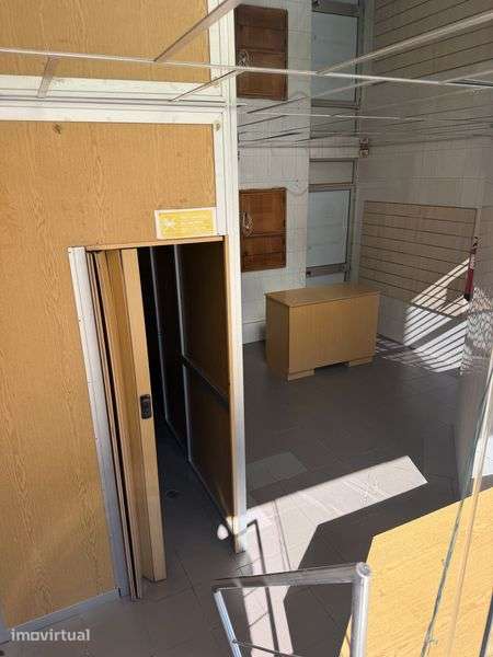 Loja no centro de vialonga vendo/arrendo - Grande imagem: 5/5