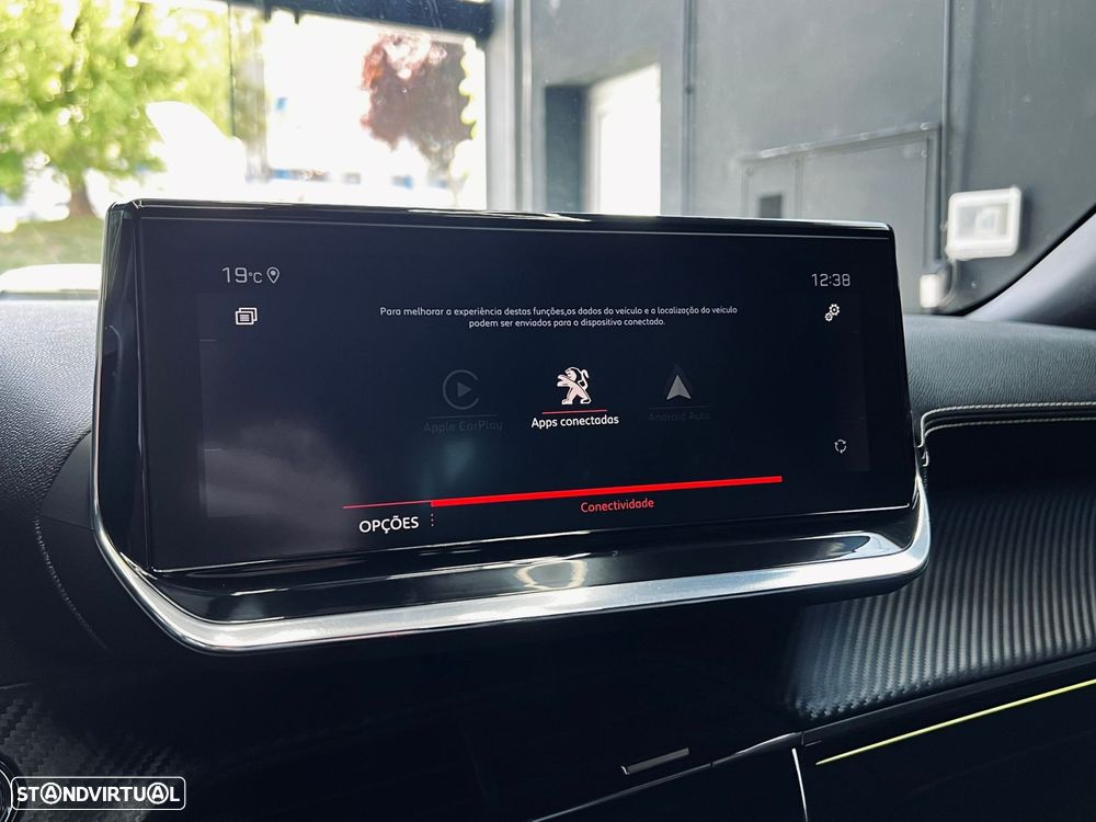 Peugeot 2008 1.2 PureTech GT Line - 20