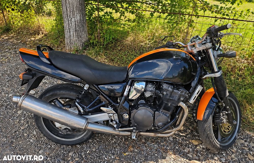 Suzuki GSX 750 Inazuma - 2