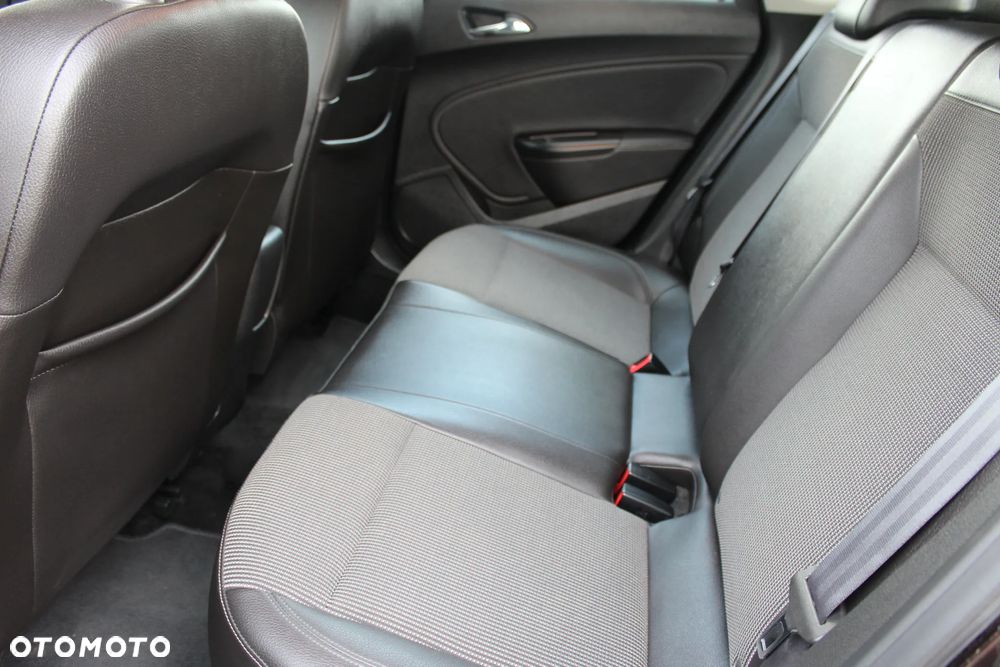 Opel Astra 1.4 T Cosmo S&S - 10