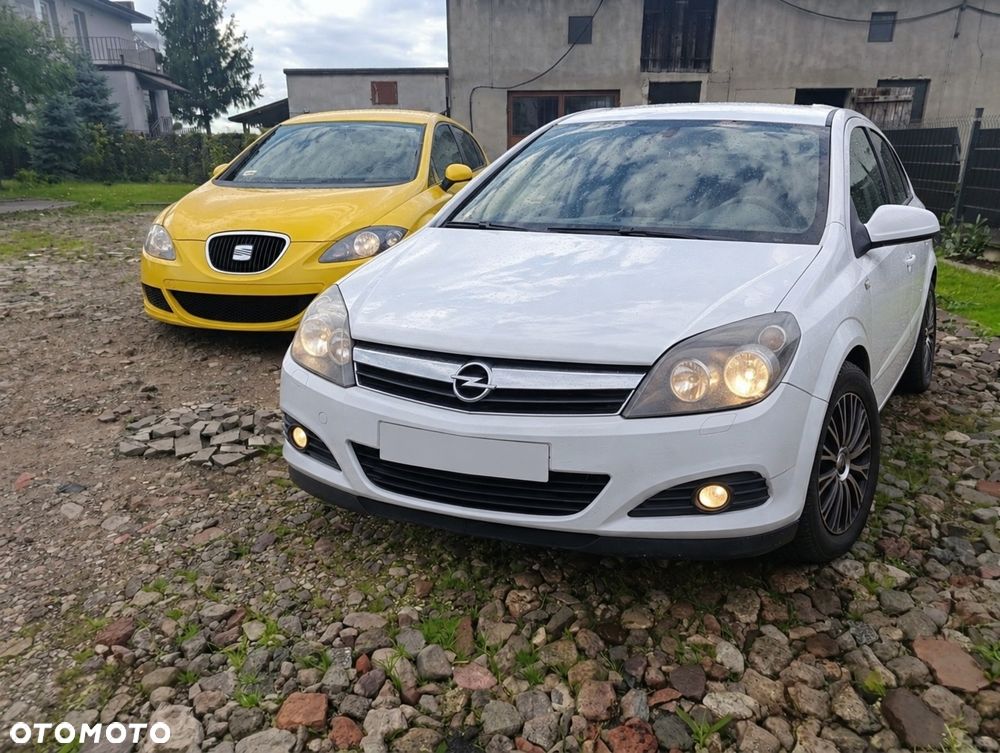 Opel Astra - 1
