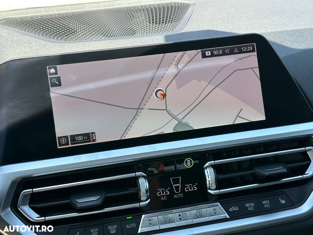 BMW Seria 3 330e Aut. Sport Line - 22