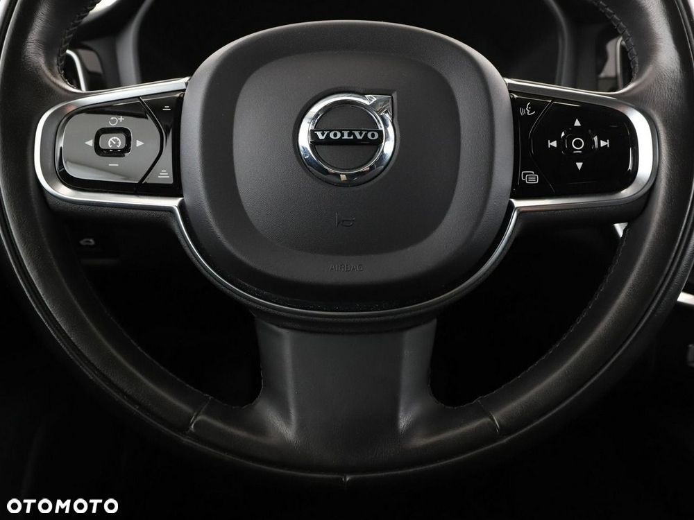 Volvo V60 D3 Momentum Pro - 22
