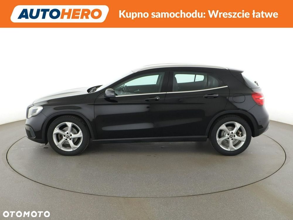 Mercedes-Benz GLA 180 d Urban - 3