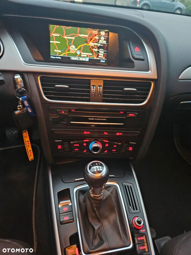 Audi A4 Avant - 12
