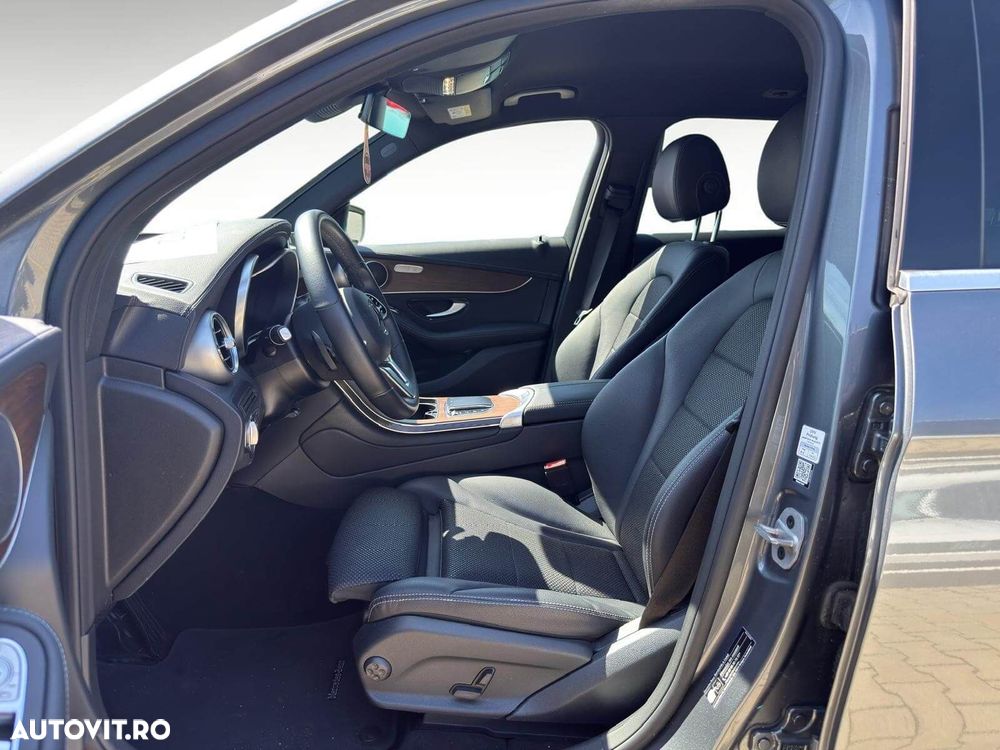 Mercedes-Benz GLC 300 d 4MATIC - 16
