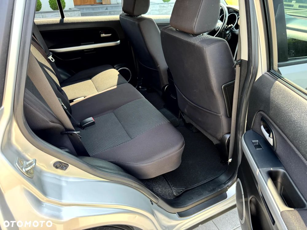Suzuki Grand Vitara - 11