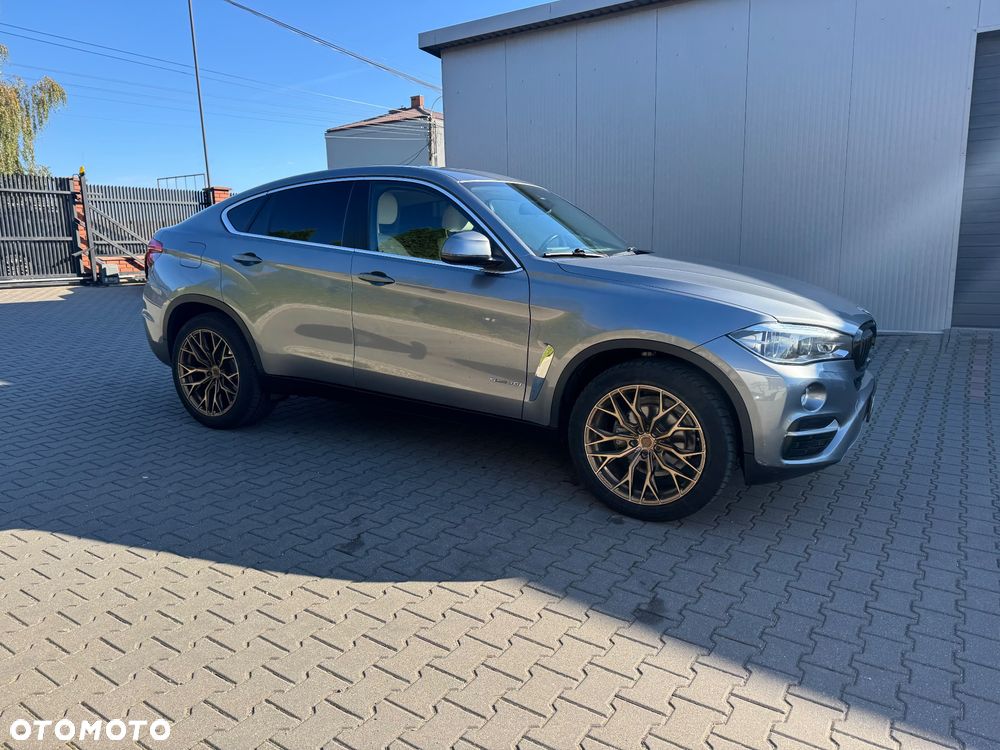 BMW X6 xDrive35i Performance M Paket - 4