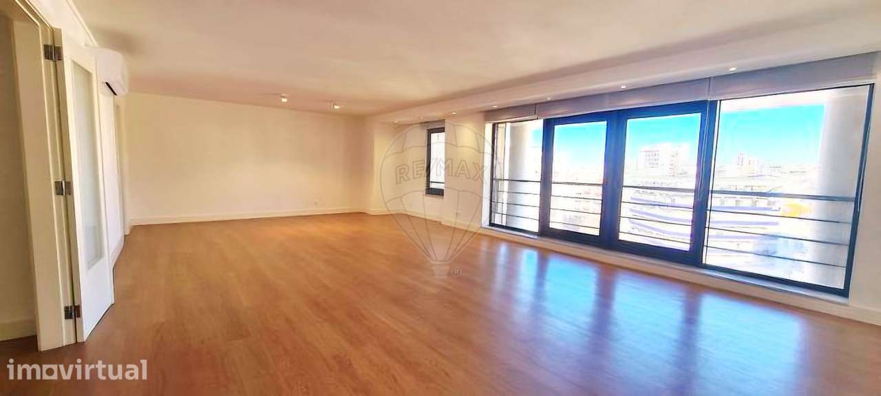 Apartamento T5 para arrendamento - Grande imagem: 2/32