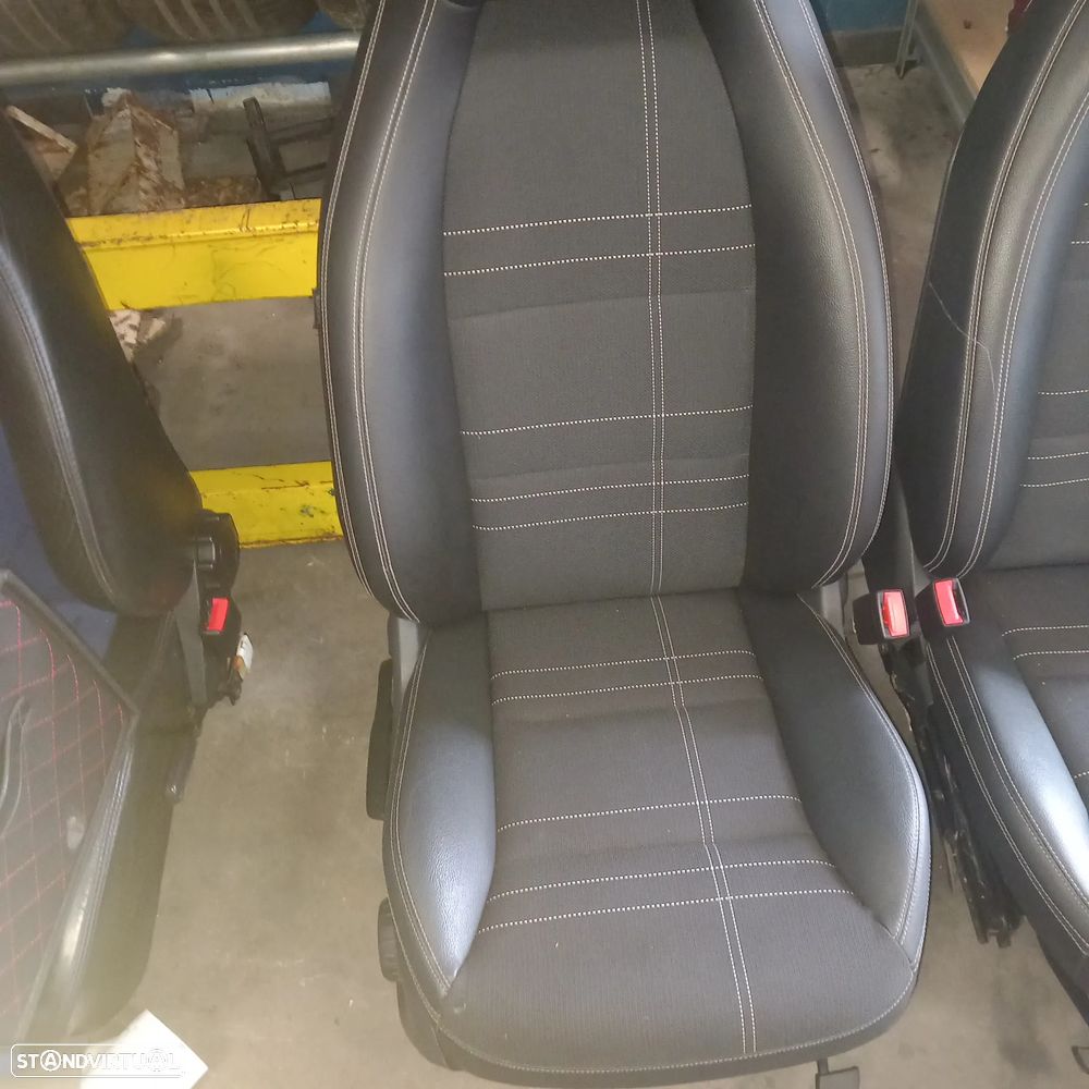 Conjunto de bancos mercedes-benz cla w176 - 2