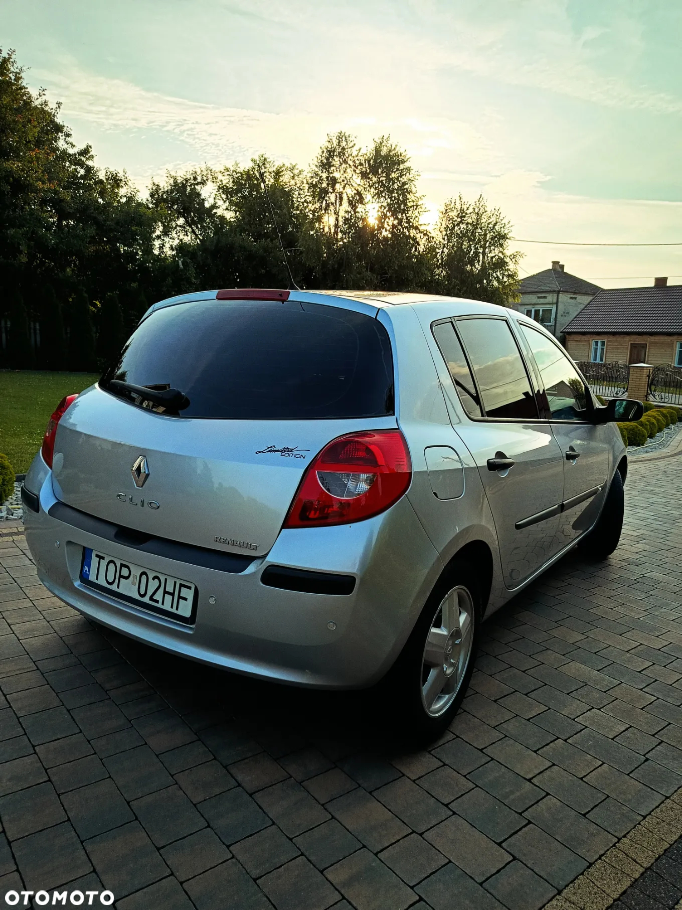 Renault Clio - 7