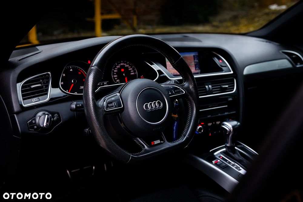 Audi A4 Avant 2.0 TDI clean diesel Quattro S tronic - 19