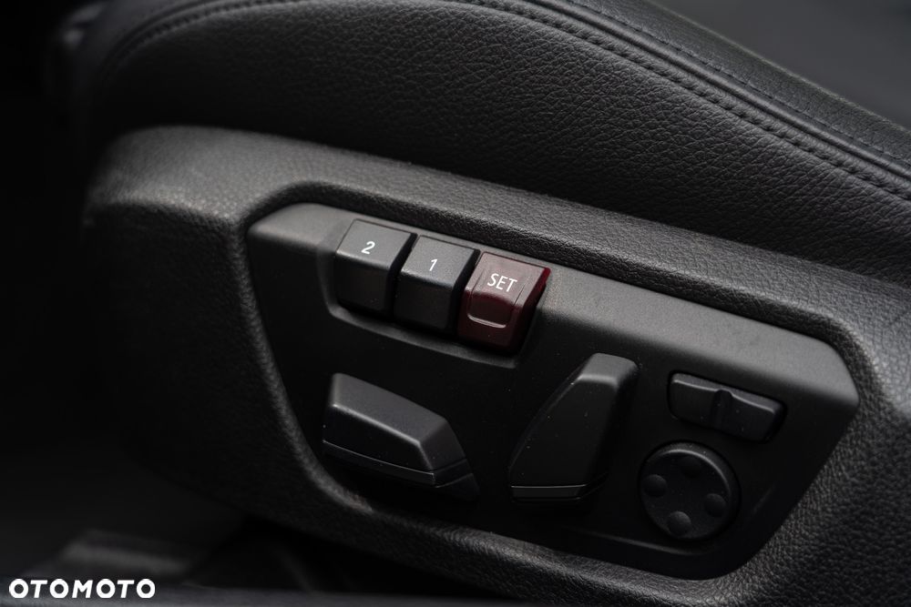 BMW Seria 3 - 9