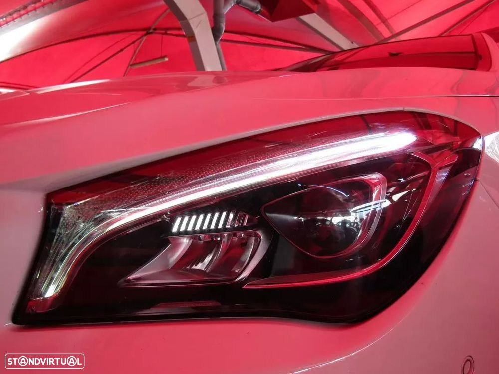 Mercedes-Benz CLA 200 d Shooting Brake AMG Line Aut. - 13